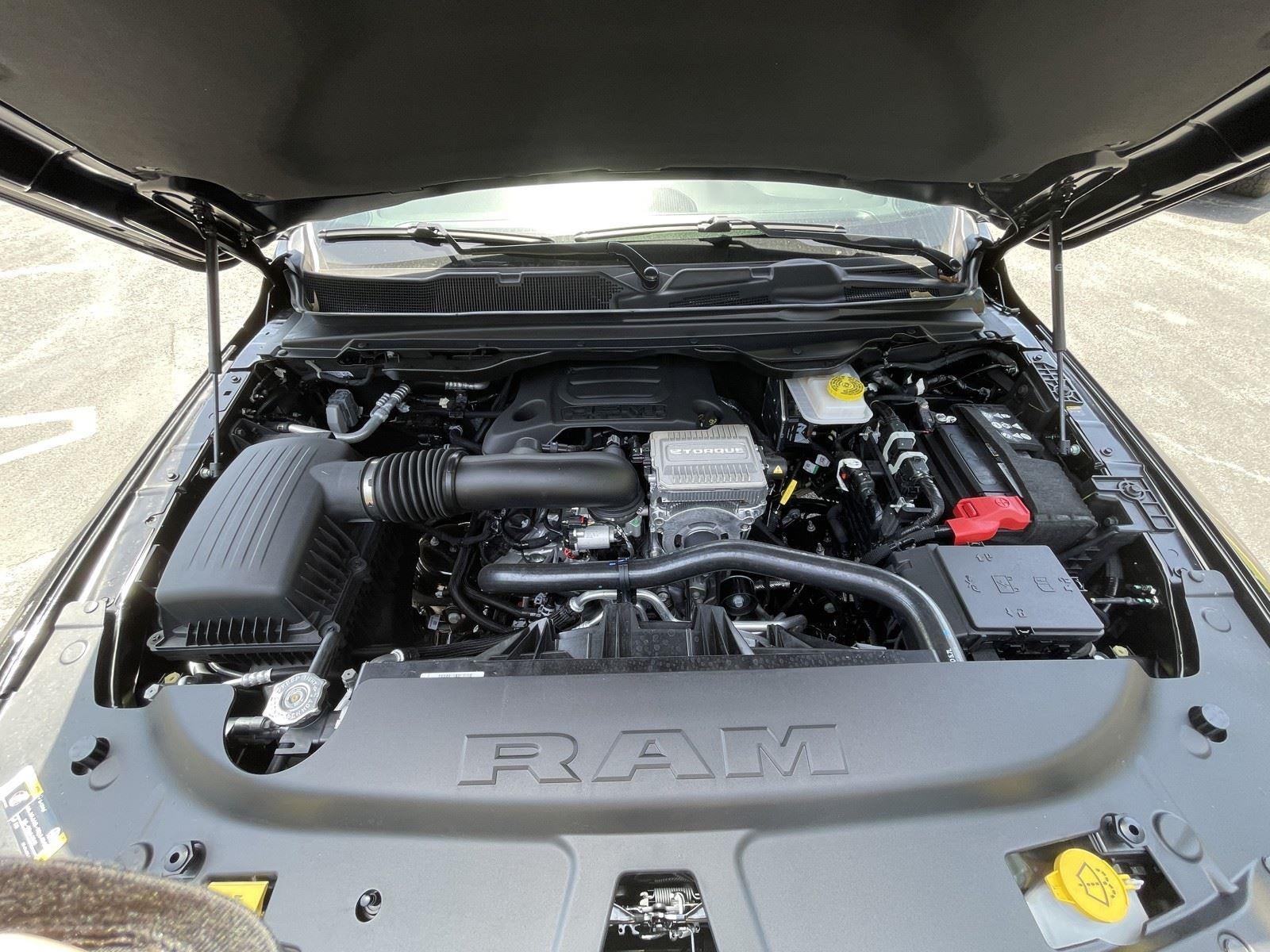 2026 RAM Ram 1500 RAM 1500 LONE STAR CREW CAB 4X4 5'7' BOX