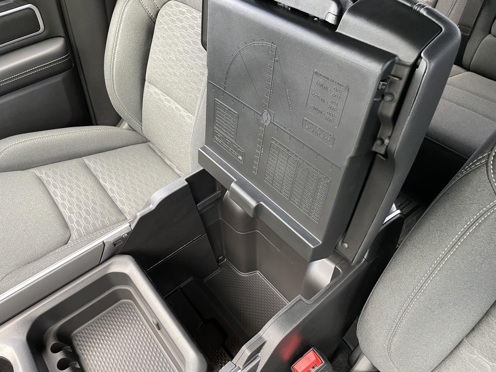 2026 RAM Ram 1500 RAM 1500 LONE STAR CREW CAB 4X4 5'7' BOX