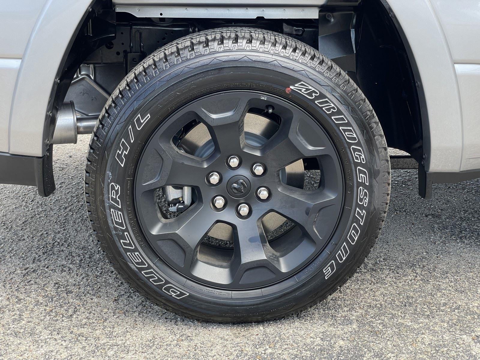 2026 RAM Ram 1500 RAM 1500 LONE STAR CREW CAB 4X4 5'7' BOX