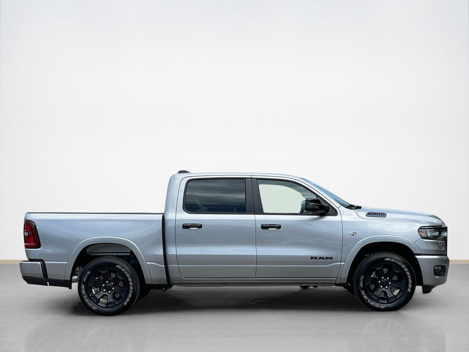 2026 RAM Ram 1500 RAM 1500 LONE STAR CREW CAB 4X4 5'7' BOX