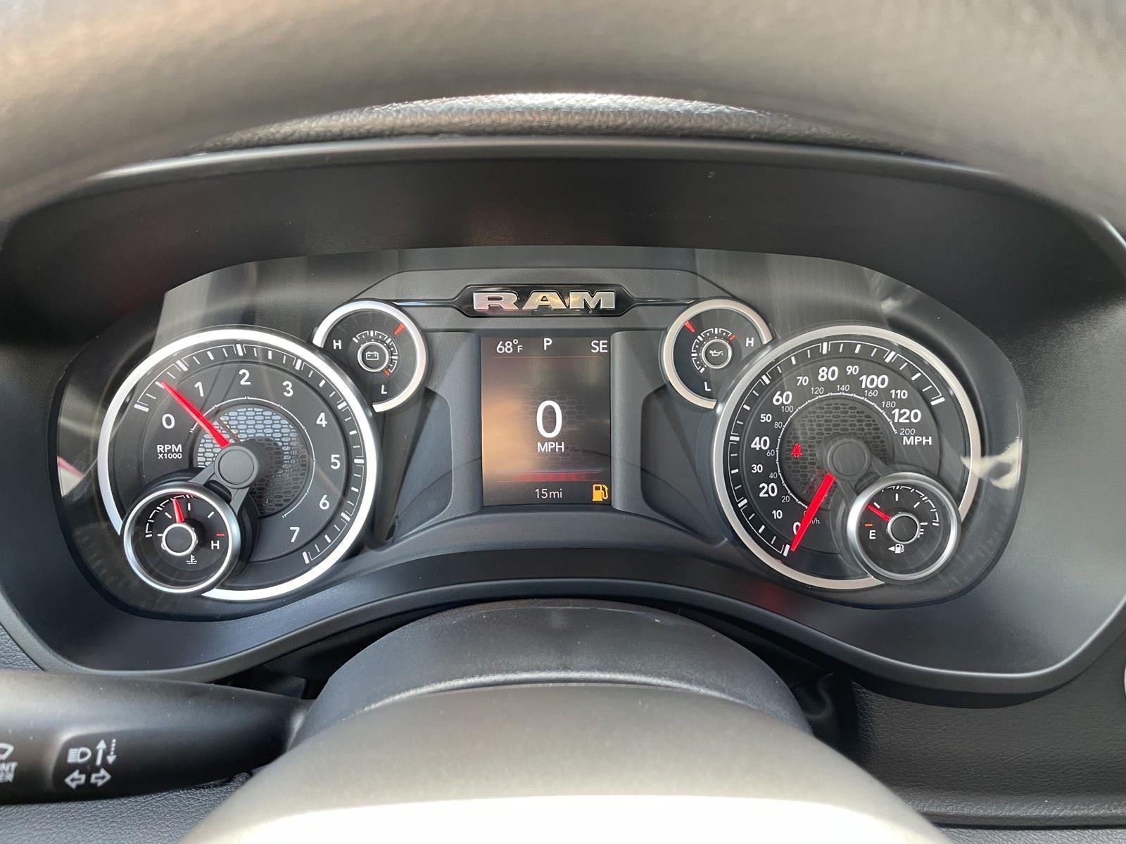 2026 RAM Ram 1500 RAM 1500 TRADESMAN CREW CAB 4X4 5'7' BOX