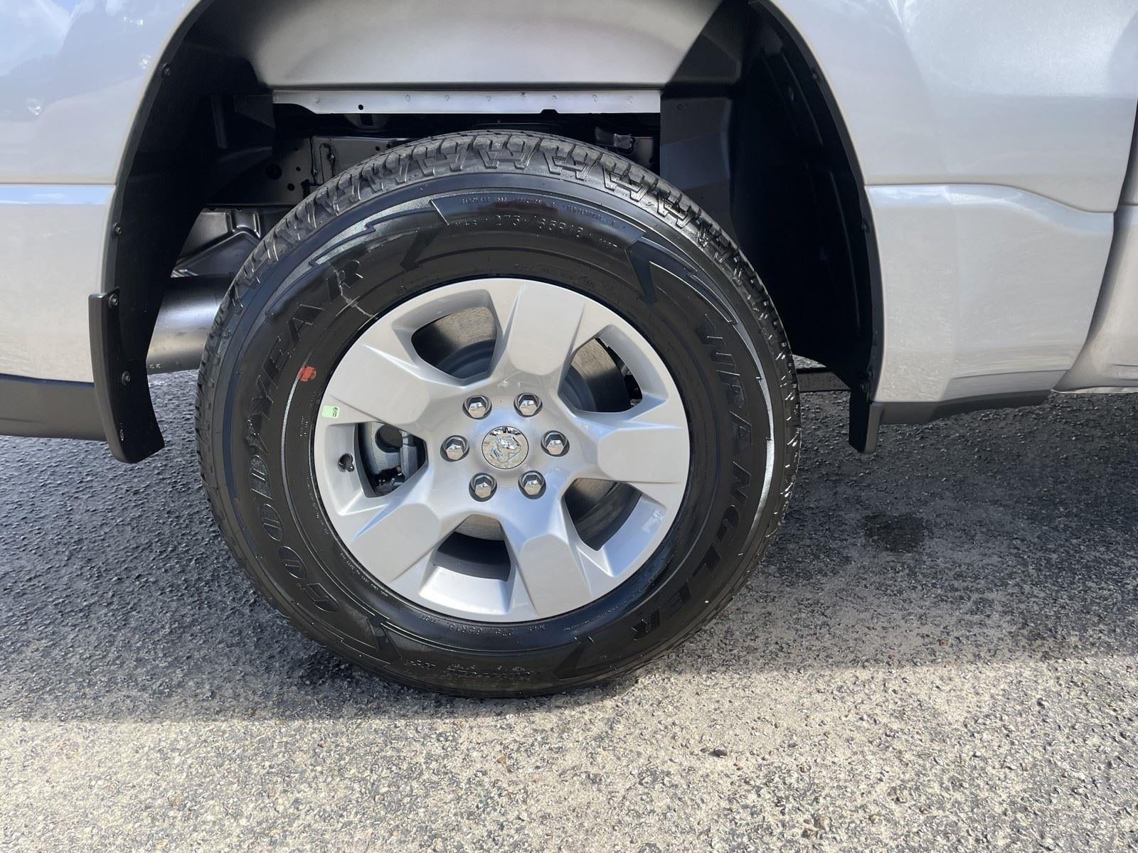 2026 RAM Ram 1500 RAM 1500 TRADESMAN CREW CAB 4X4 5'7' BOX