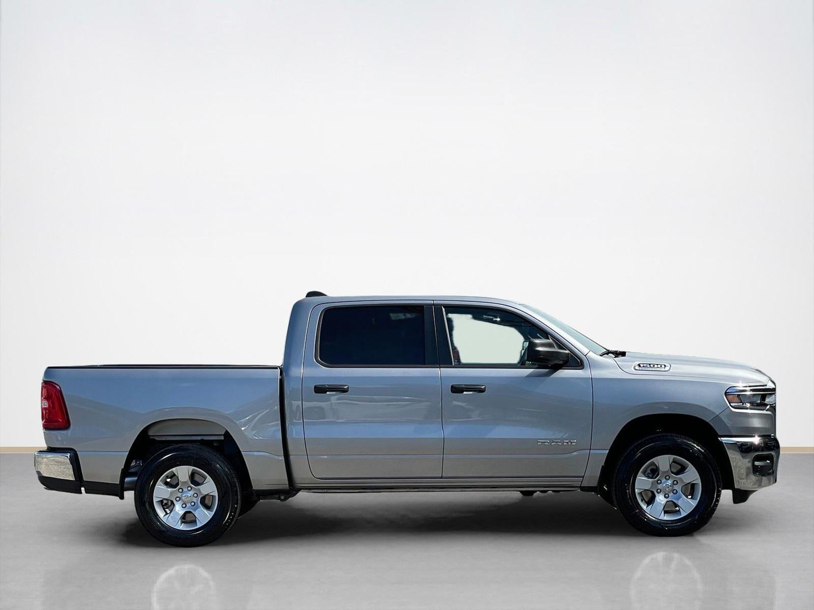 2026 RAM Ram 1500 RAM 1500 TRADESMAN CREW CAB 4X4 5'7' BOX