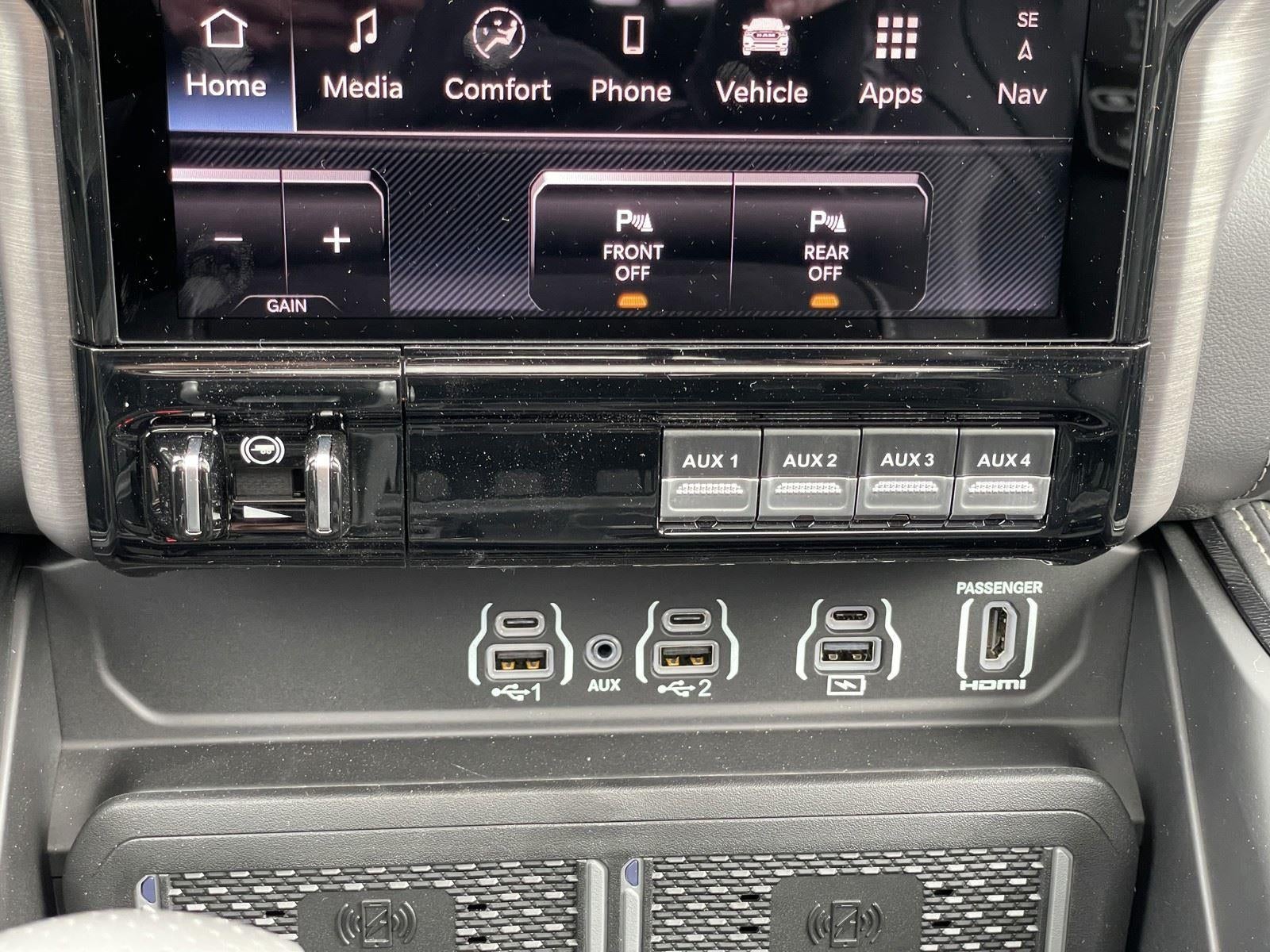 2026 RAM Ram 1500 RAM 1500 RHO CREW CAB 4X4 5'7' BOX