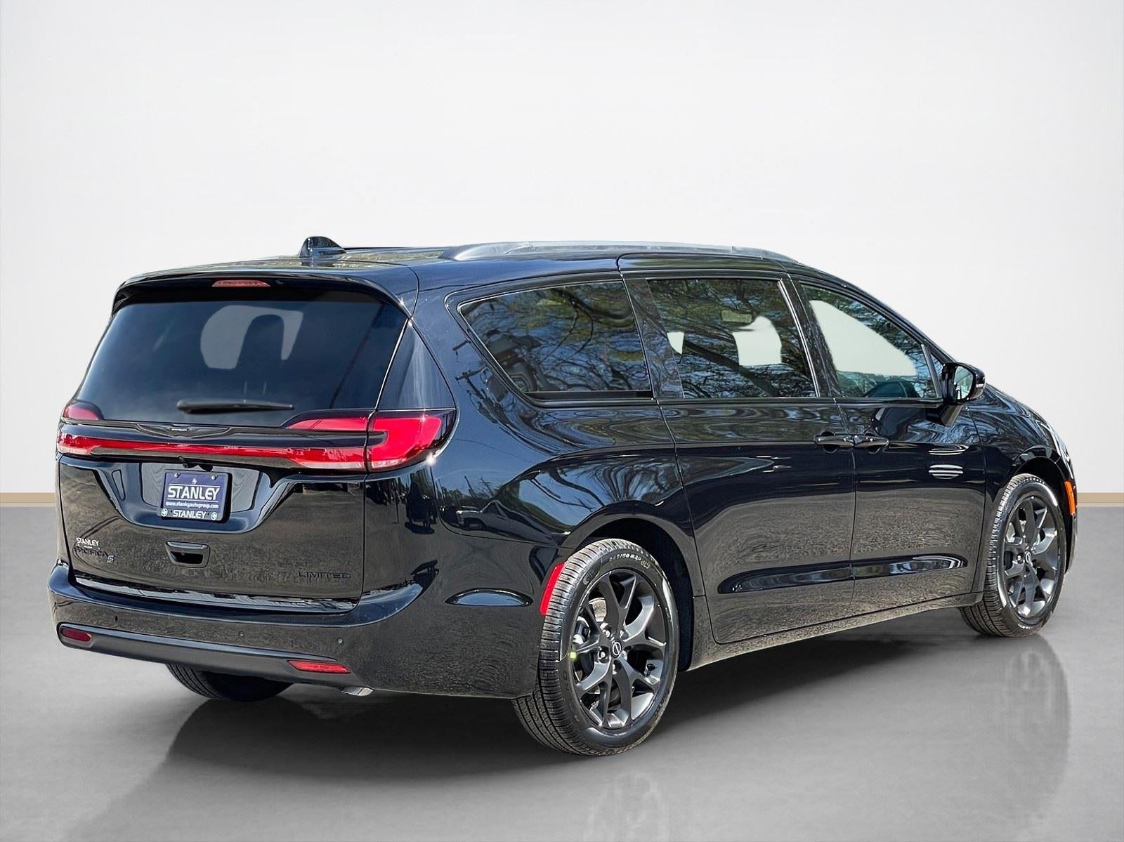 2026 Chrysler Pacifica PACIFICA LIMITED