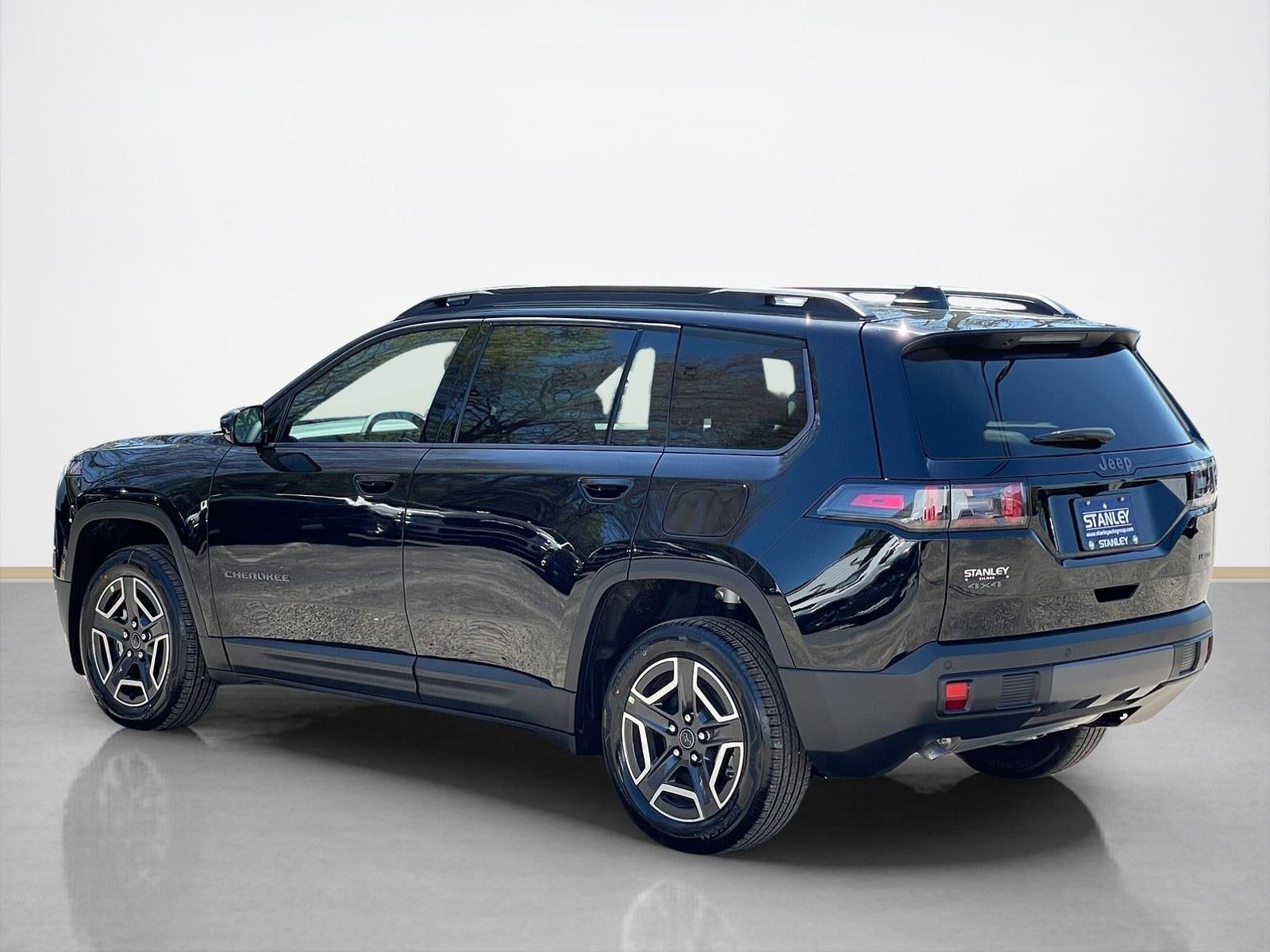 2026 Jeep Cherokee CHEROKEE LAREDO 4X4