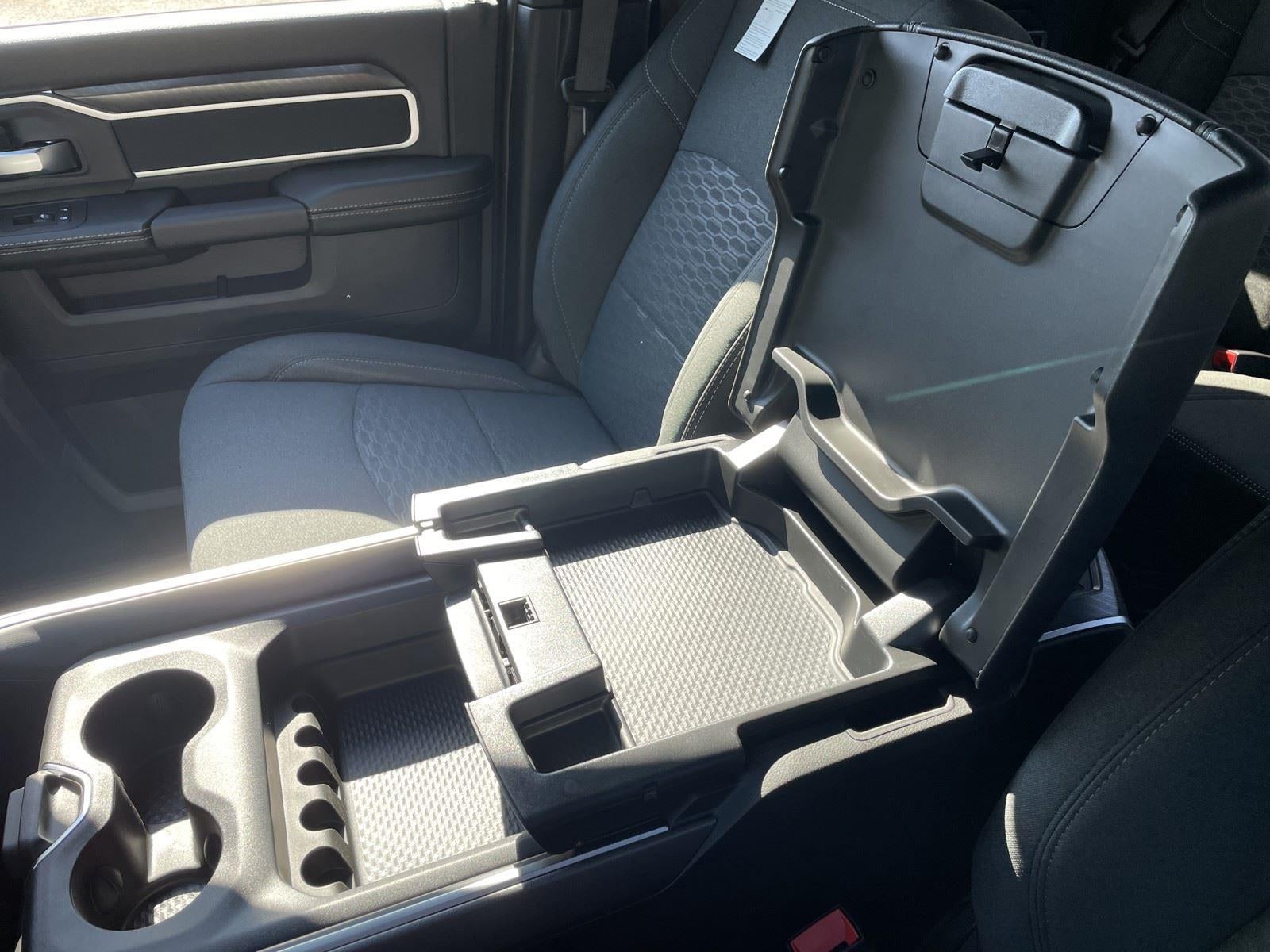 2026 RAM Ram 3500 RAM 3500 LONE STAR CREW CAB 4X4 8' BOX