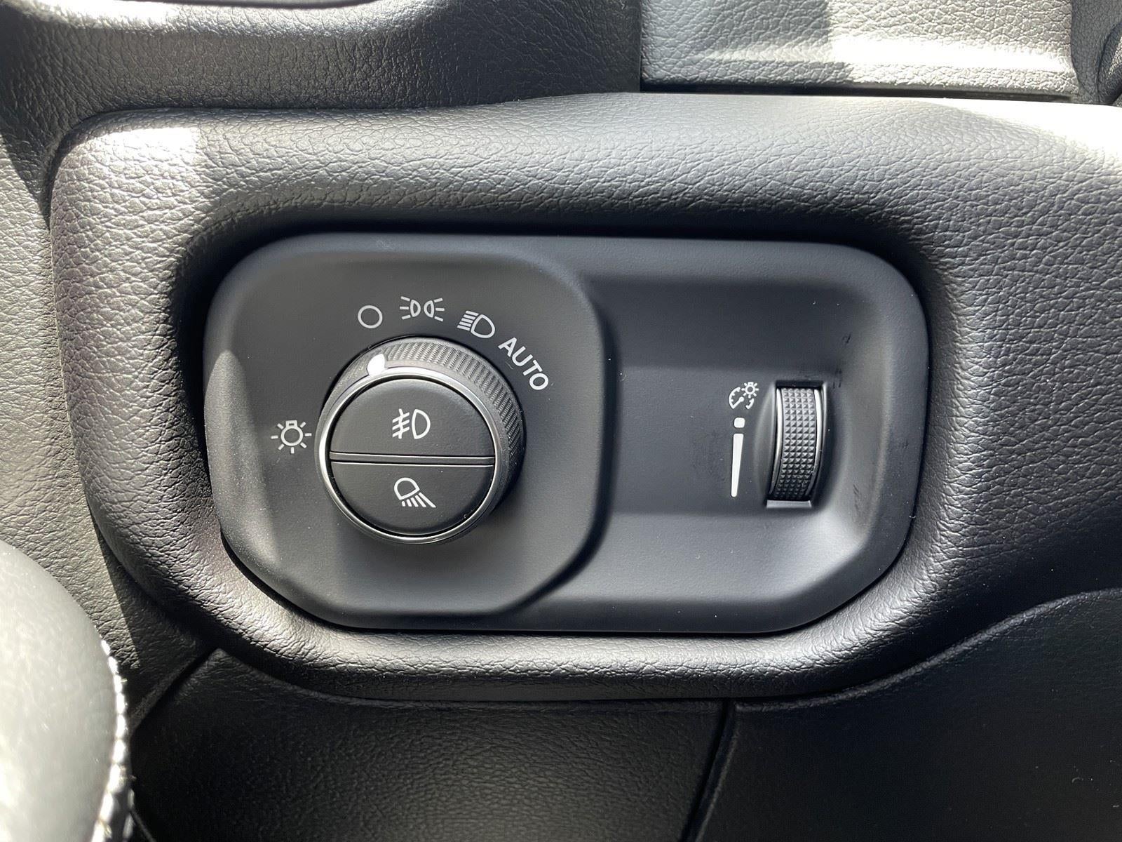 2025 RAM Ram 2500 RAM 2500 LONE STAR CREW CAB 4X4 6'4' BOX