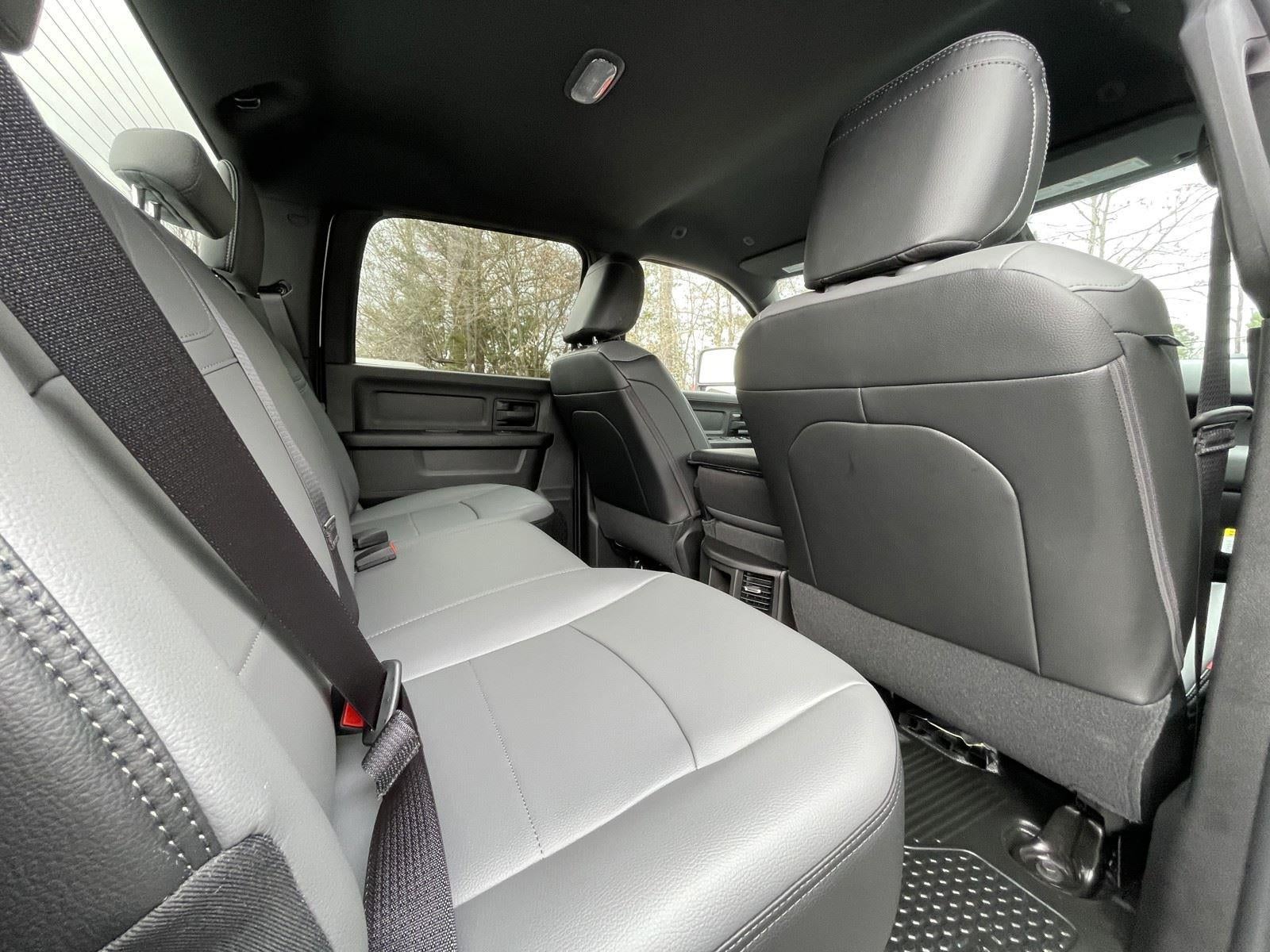 2026 RAM Ram 3500 RAM 3500 TRADESMAN CREW CAB 4X4 8' BOX