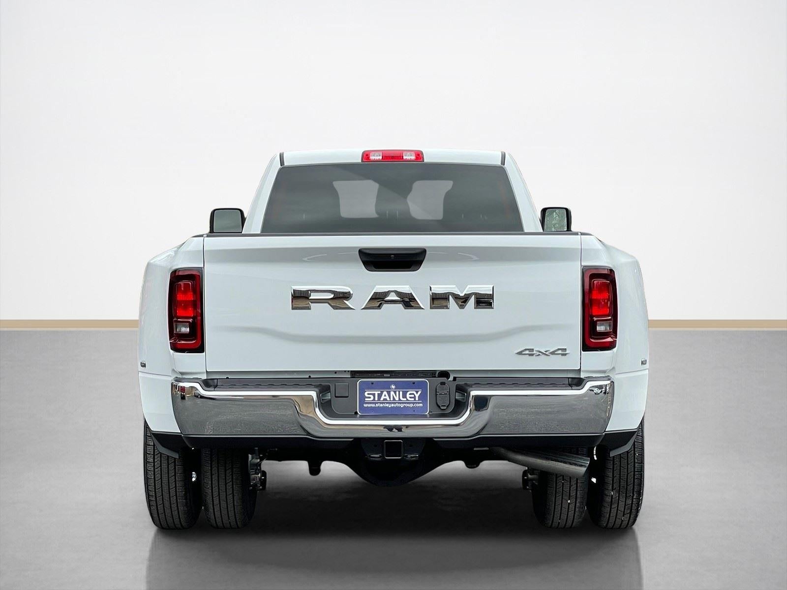2026 RAM Ram 3500 RAM 3500 TRADESMAN CREW CAB 4X4 8' BOX