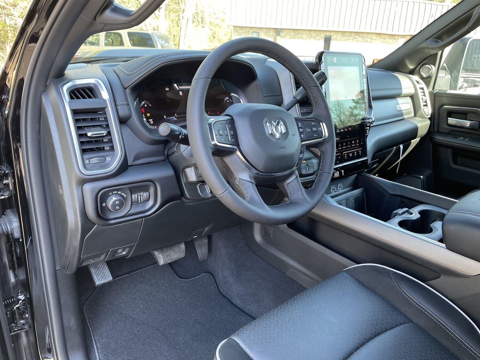 2026 RAM Ram 3500 RAM 3500 LARAMIE CREW CAB 4X4 8' BOX