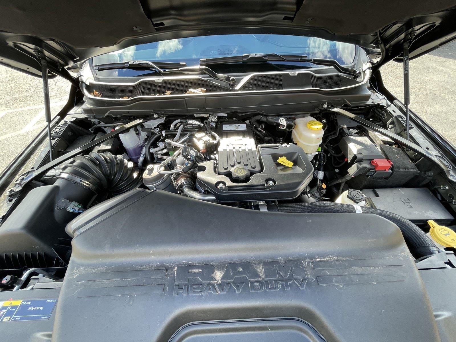 2026 RAM Ram 3500 RAM 3500 LARAMIE CREW CAB 4X4 8' BOX