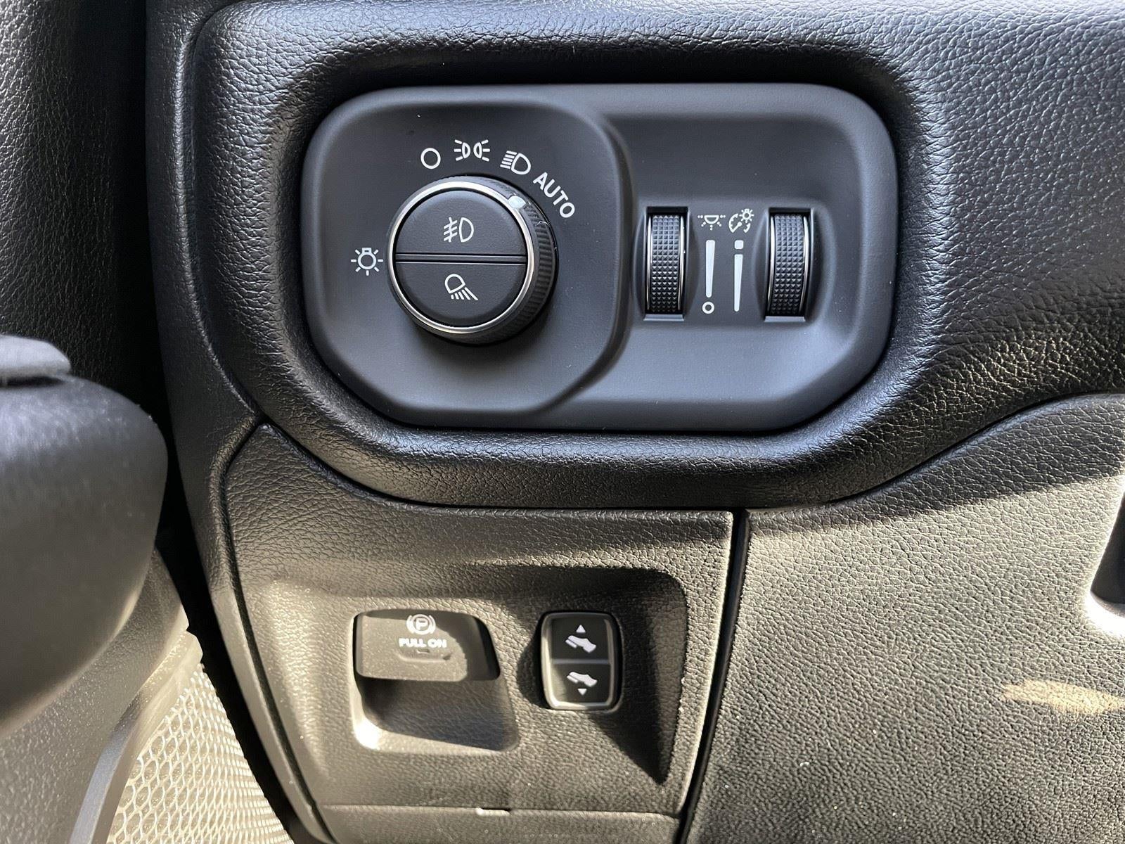 2026 RAM Ram 1500 RAM 1500 BIG HORN CREW CAB 4X2 5'7' BOX