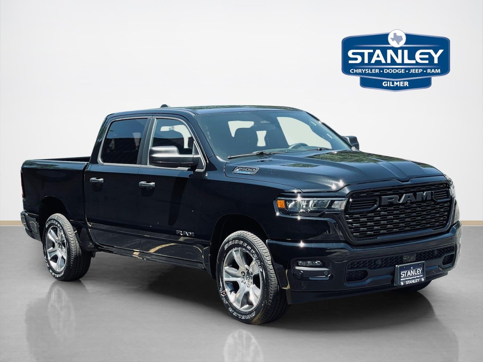 2026 RAM Ram 1500 RAM 1500 EXPRESS CREW CAB 4X2 5'7' BOX