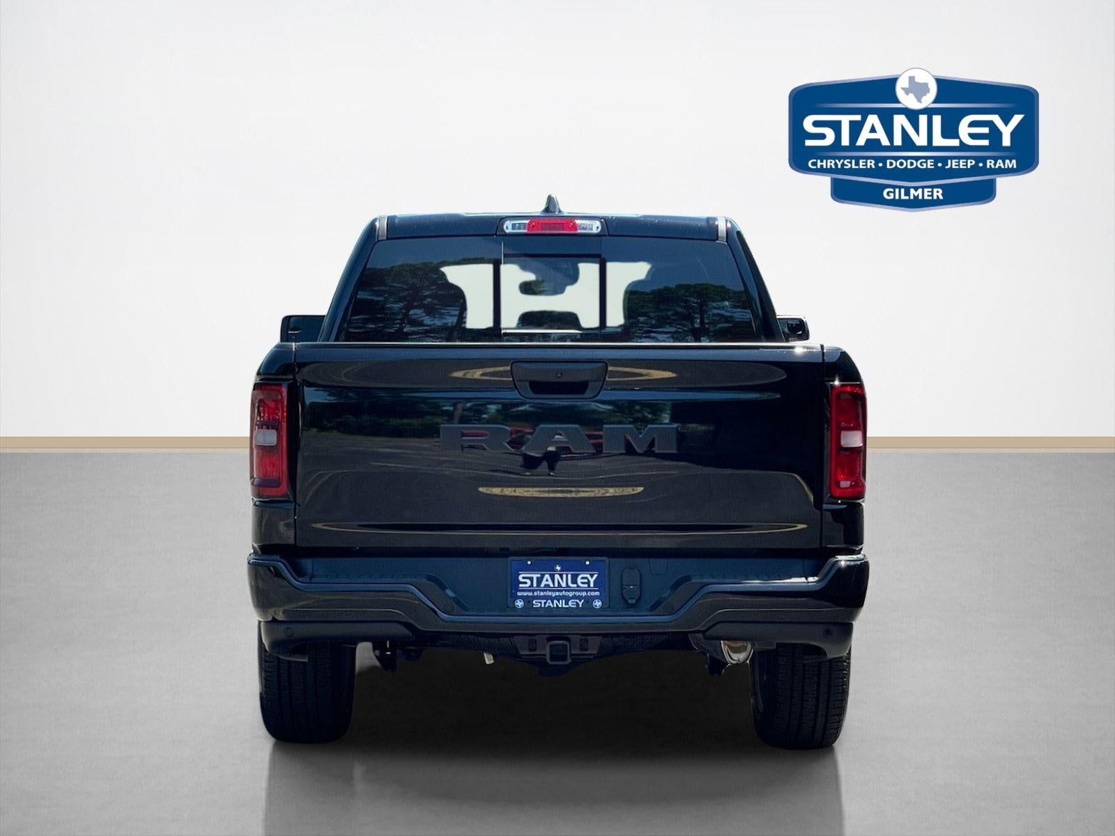 2026 RAM Ram 1500 RAM 1500 EXPRESS CREW CAB 4X2 5'7' BOX