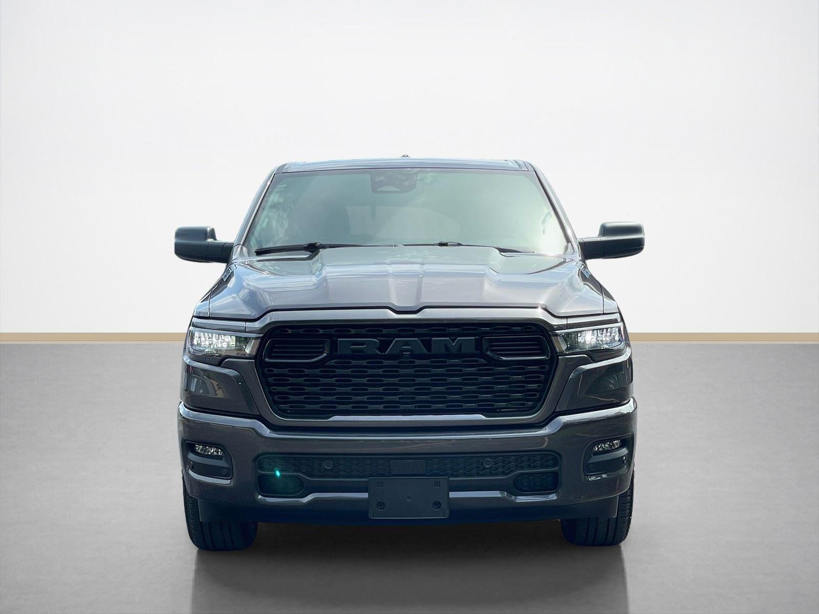 2026 RAM Ram 1500 RAM 1500 EXPRESS CREW CAB 4X2 5'7' BOX