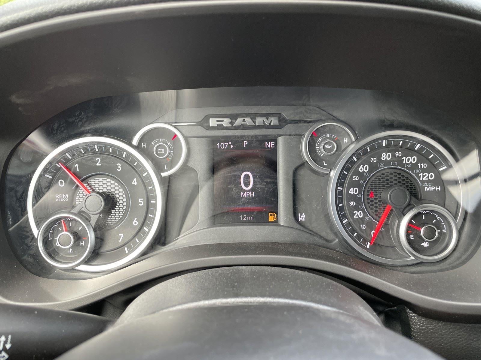 2026 RAM Ram 1500 RAM 1500 EXPRESS CREW CAB 4X2 5'7' BOX