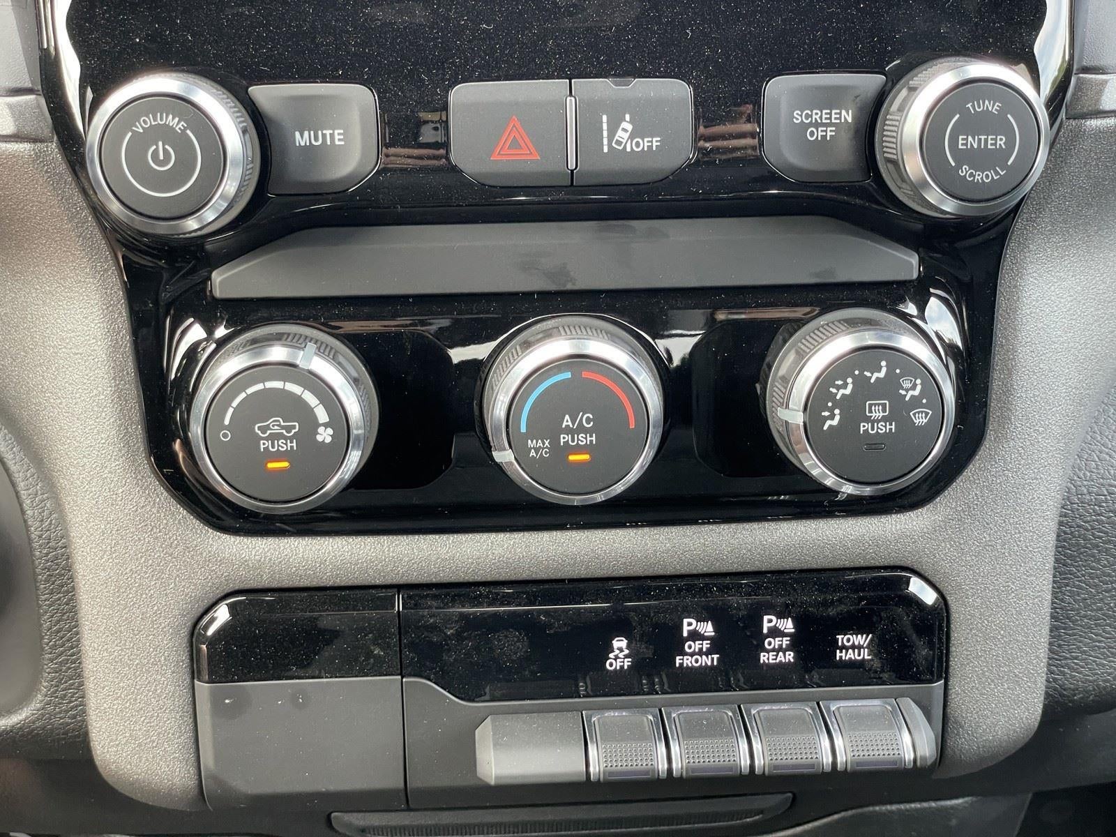 2026 RAM Ram 1500 RAM 1500 EXPRESS CREW CAB 4X2 5'7' BOX