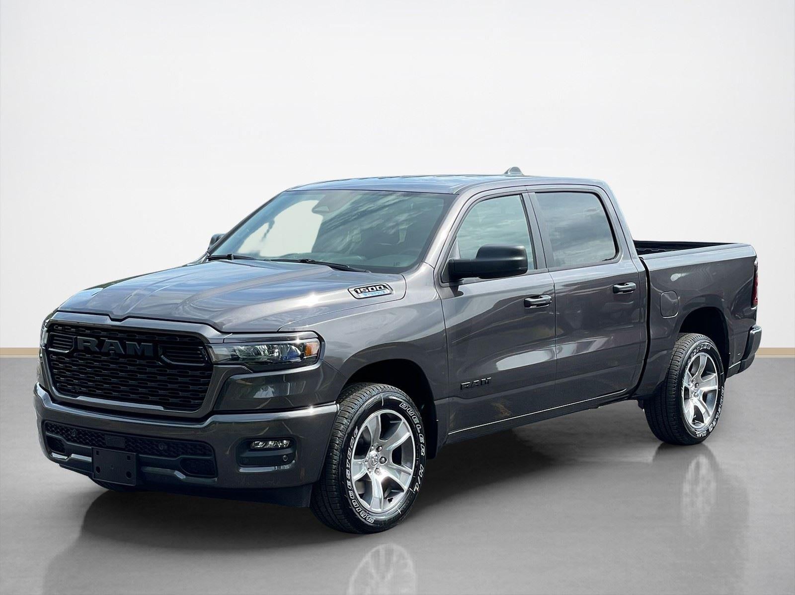 2026 RAM Ram 1500 RAM 1500 EXPRESS CREW CAB 4X2 5'7' BOX