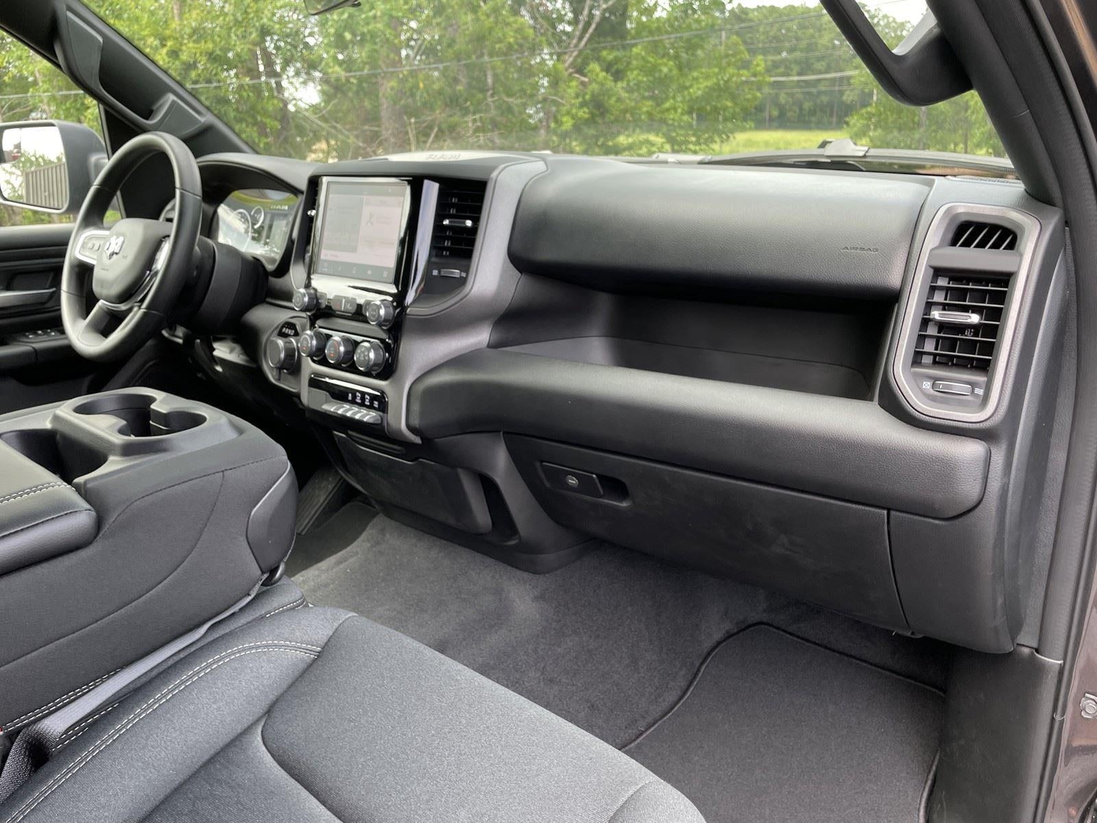 2026 RAM Ram 1500 RAM 1500 EXPRESS CREW CAB 4X2 5'7' BOX
