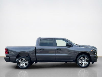 2026 RAM Ram 1500 RAM 1500 EXPRESS CREW CAB 4X2 5'7' BOX