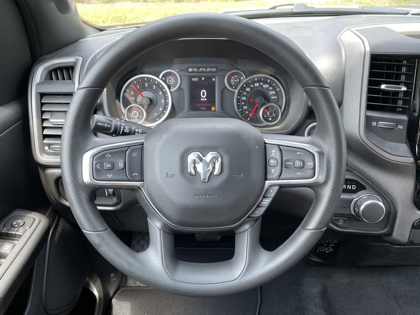2026 RAM Ram 1500 RAM 1500 EXPRESS CREW CAB 4X2 5'7' BOX