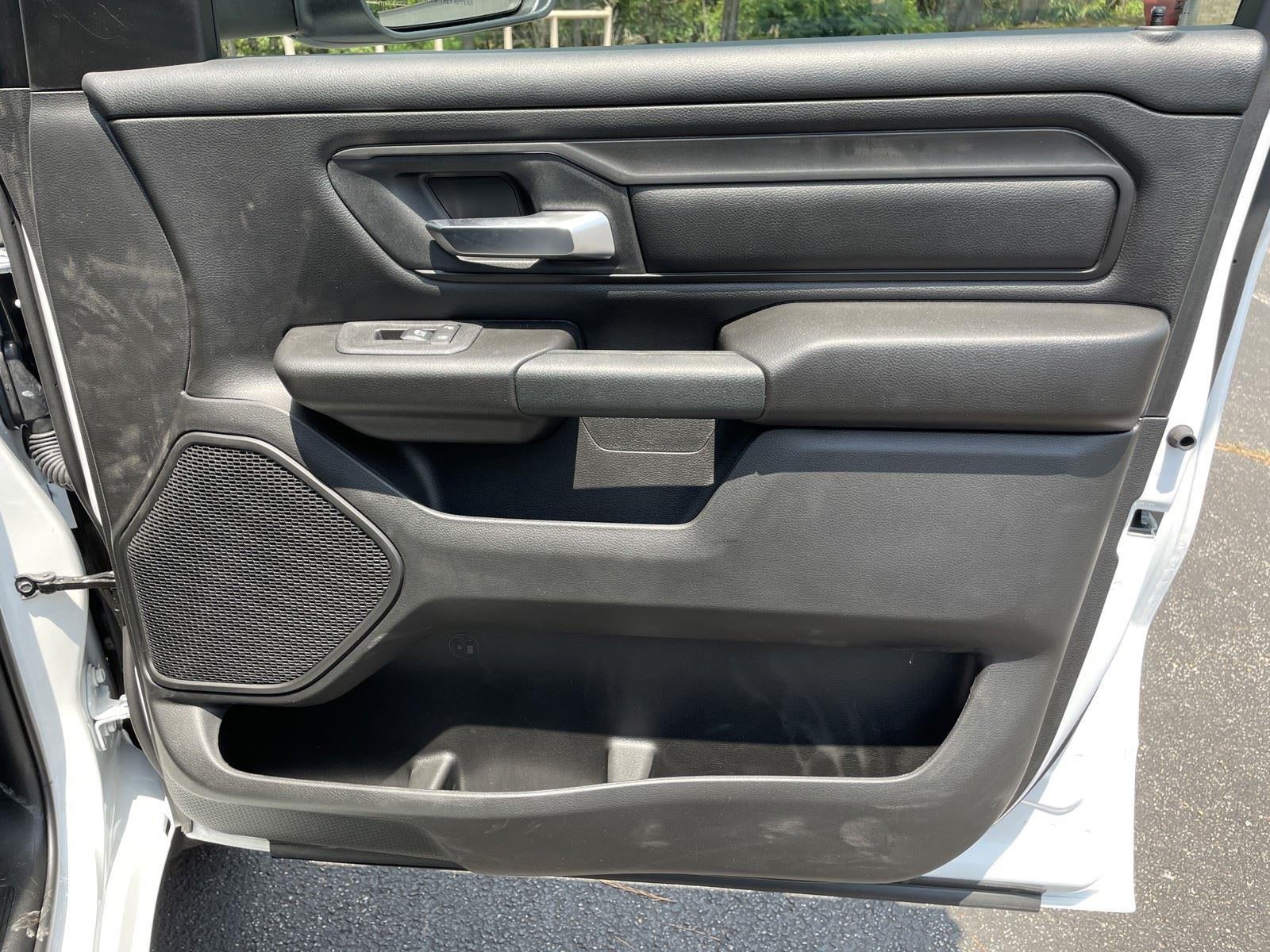 2026 RAM Ram 1500 RAM 1500 EXPRESS CREW CAB 4X2 5'7' BOX