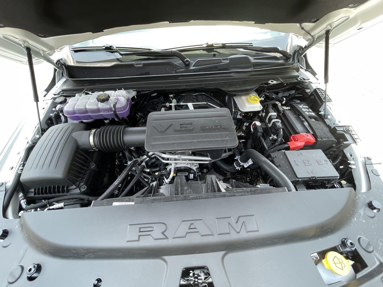 2026 RAM Ram 1500 RAM 1500 EXPRESS CREW CAB 4X2 5'7' BOX