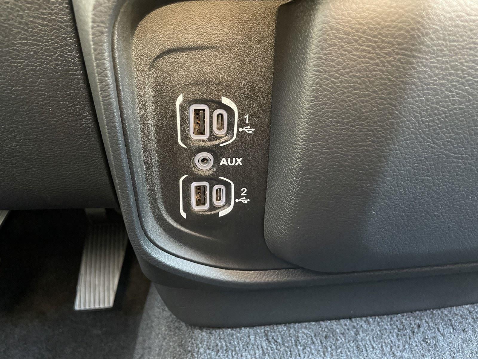 2025 RAM Ram 1500 RAM 1500 TRADESMAN CREW CAB 4X2 5'7' BOX