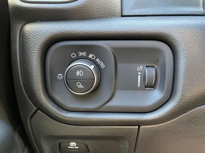 2025 RAM Ram 1500 RAM 1500 TRADESMAN CREW CAB 4X2 5'7' BOX