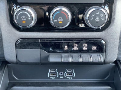 2026 RAM 1500 RAM 1500 EXPRESS CREW CAB 4X4 5'7' BOX