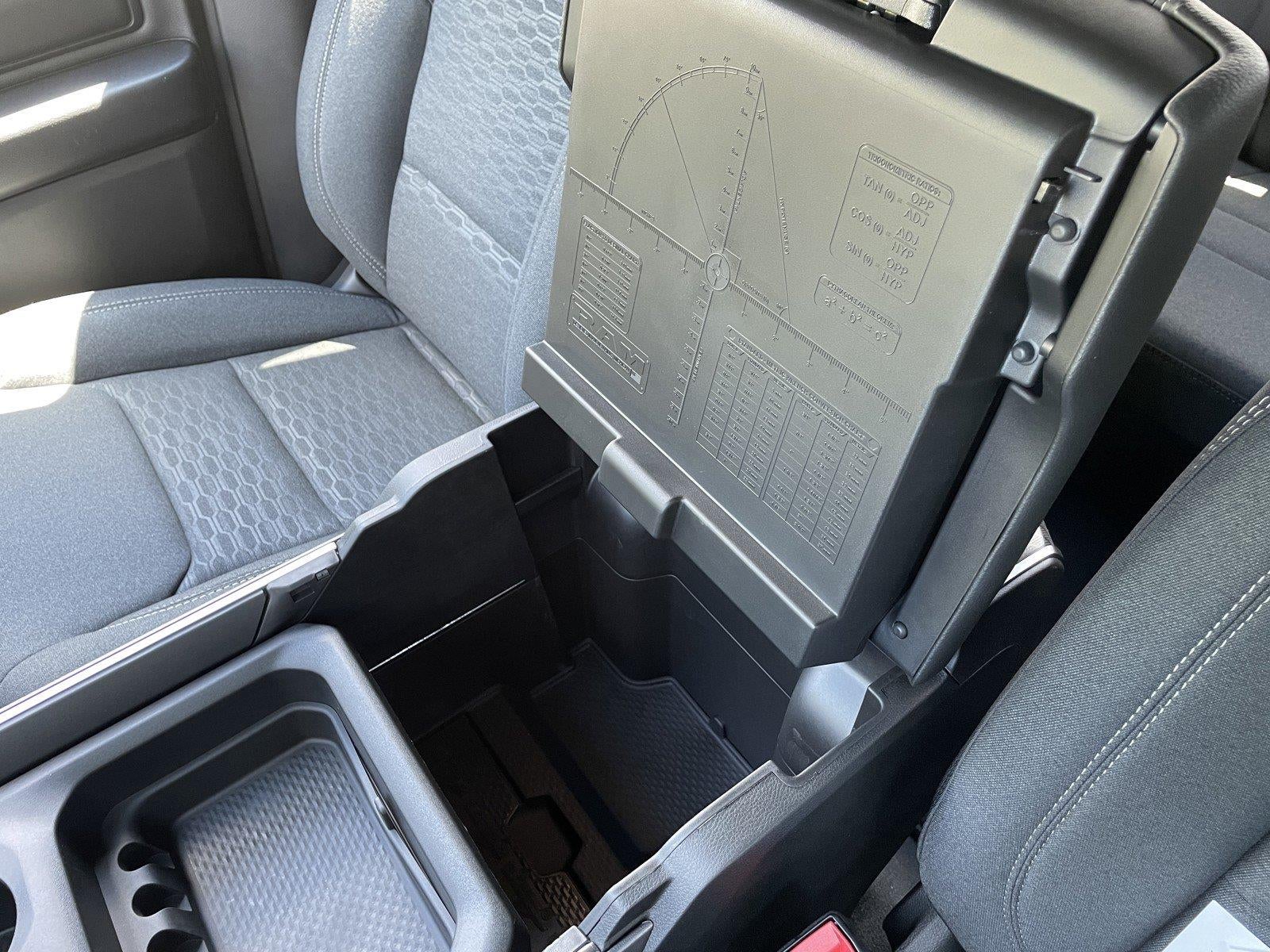 2026 RAM 1500 RAM 1500 EXPRESS CREW CAB 4X4 5'7' BOX