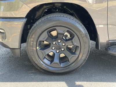 2026 RAM 1500 RAM 1500 EXPRESS CREW CAB 4X4 5'7' BOX
