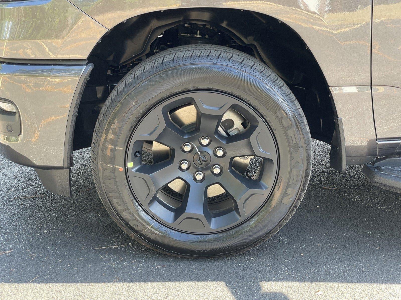 2026 RAM 1500 RAM 1500 EXPRESS CREW CAB 4X4 5'7' BOX