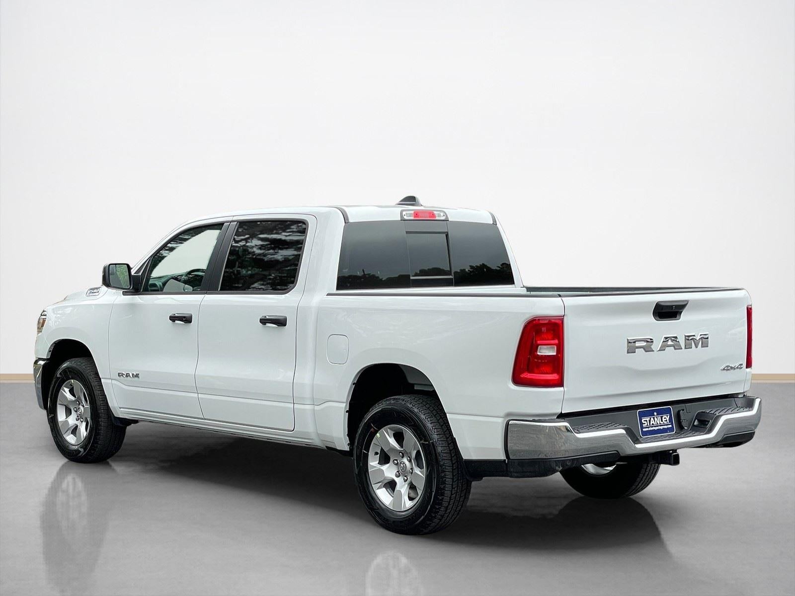 2026 RAM Ram 1500 RAM 1500 TRADESMAN CREW CAB 4X4 5'7' BOX