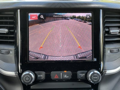 2026 RAM 1500 RAM 1500 EXPRESS CREW CAB 4X4 5'7' BOX
