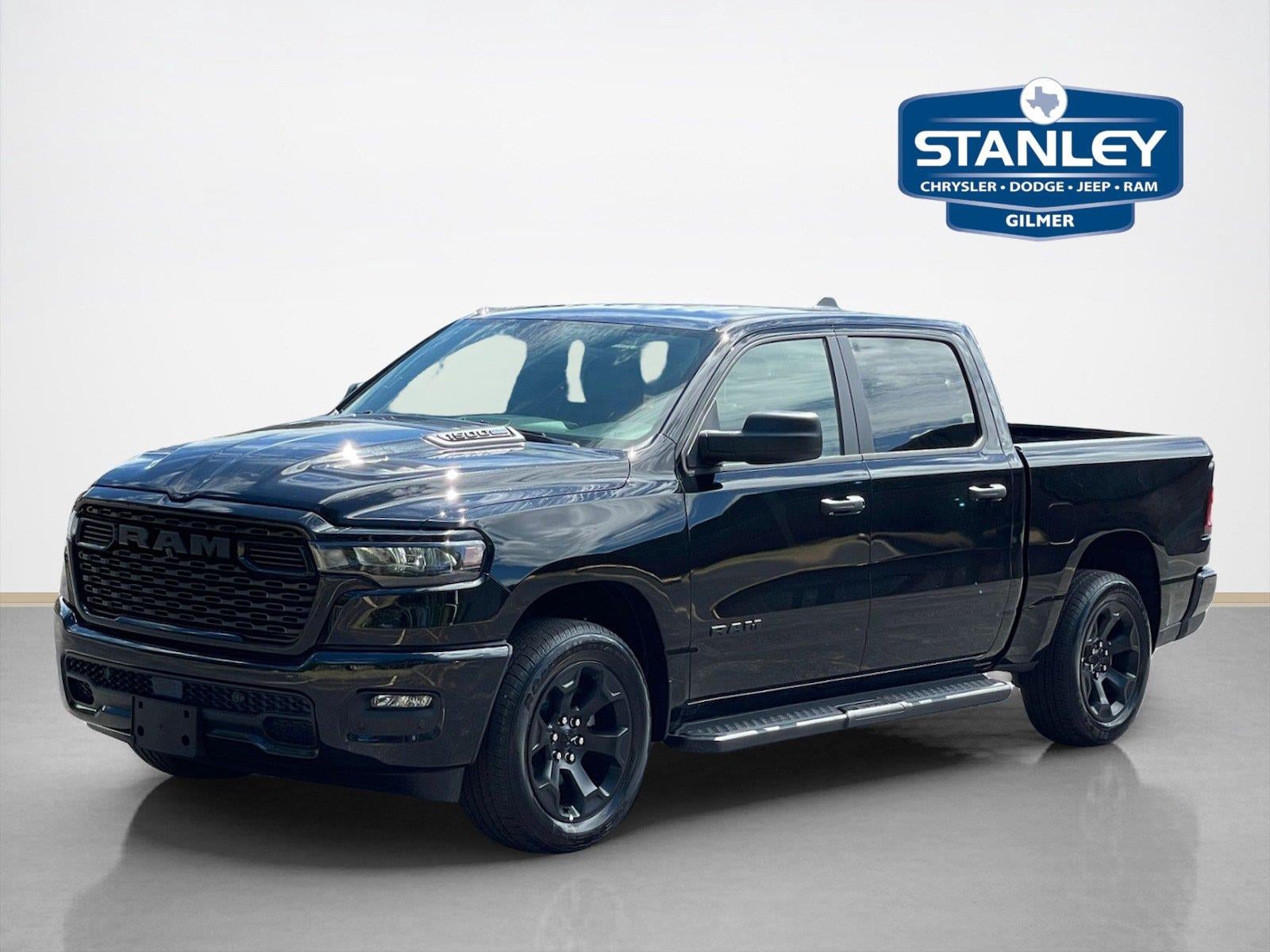 2026 RAM 1500 RAM 1500 EXPRESS CREW CAB 4X4 5'7' BOX