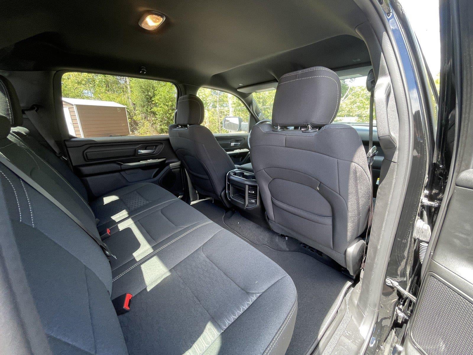 2026 RAM 1500 RAM 1500 EXPRESS CREW CAB 4X4 5'7' BOX