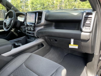 2026 RAM 1500 RAM 1500 EXPRESS CREW CAB 4X4 5'7' BOX