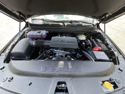 2026 RAM 1500 RAM 1500 EXPRESS CREW CAB 4X4 5'7' BOX