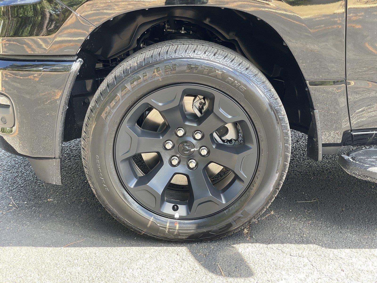 2026 RAM 1500 RAM 1500 EXPRESS CREW CAB 4X4 5'7' BOX