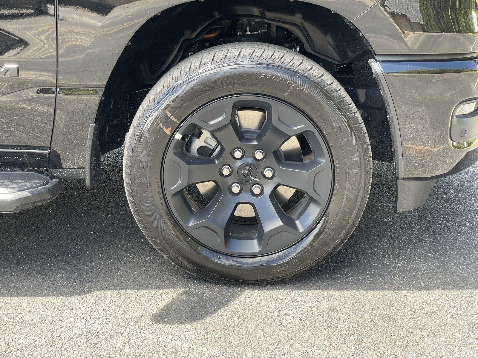 2026 RAM 1500 RAM 1500 EXPRESS CREW CAB 4X4 5'7' BOX