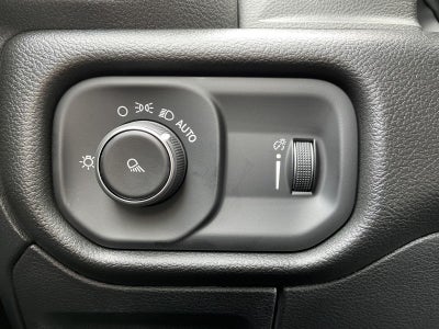 2026 RAM Ram 1500 RAM 1500 TRADESMAN CREW CAB 4X4 5'7' BOX