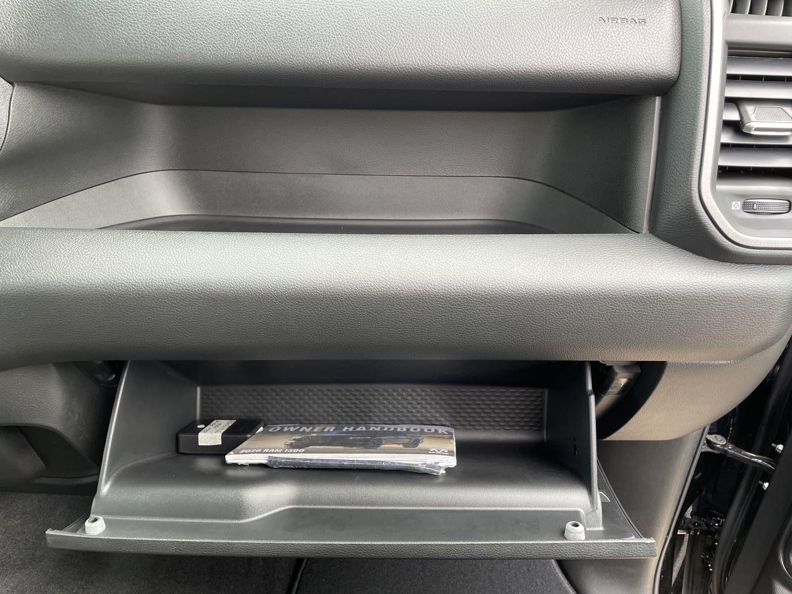 2026 RAM Ram 1500 RAM 1500 TRADESMAN CREW CAB 4X4 5'7' BOX