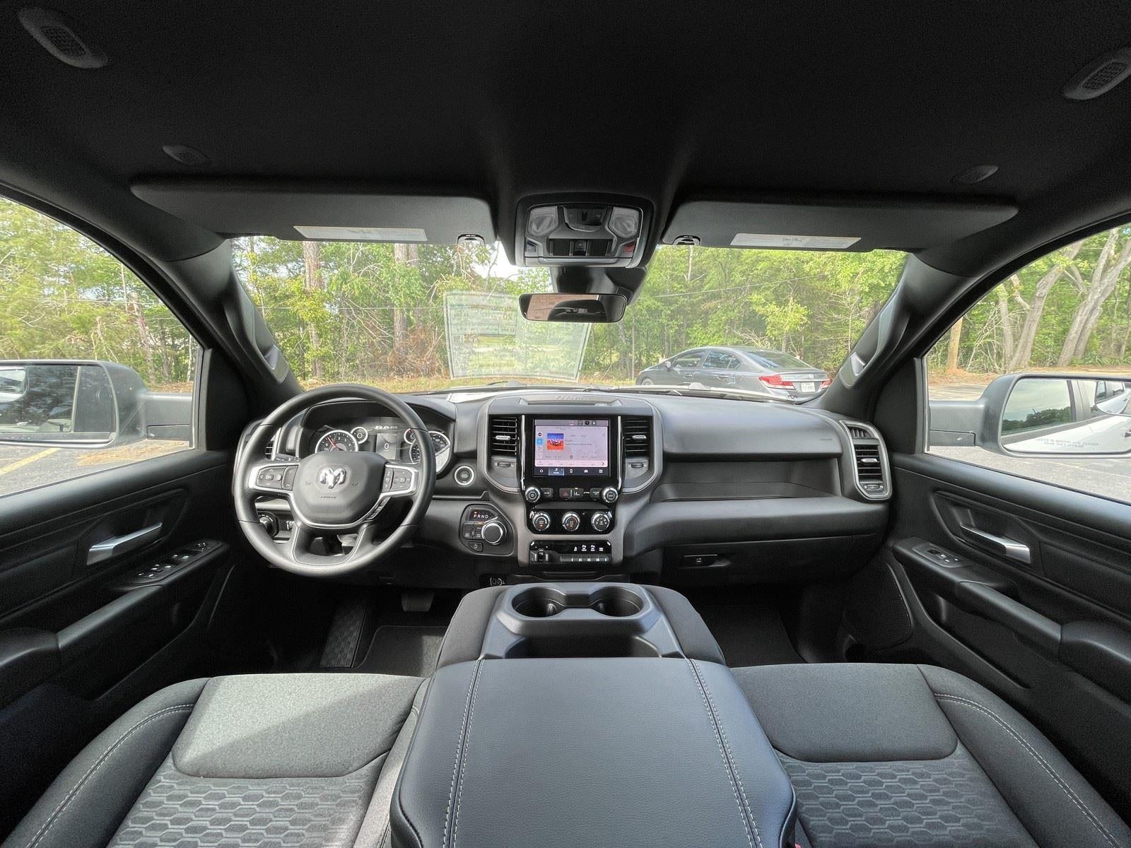 2026 RAM Ram 1500 RAM 1500 TRADESMAN CREW CAB 4X4 5'7' BOX