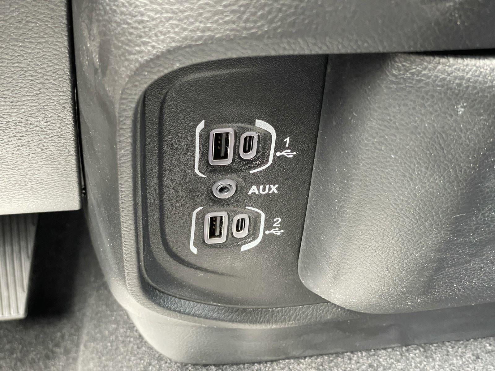 2026 RAM Ram 1500 RAM 1500 TRADESMAN CREW CAB 4X4 5'7' BOX