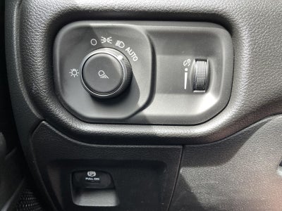 2026 RAM Ram 1500 RAM 1500 TRADESMAN CREW CAB 4X4 5'7' BOX