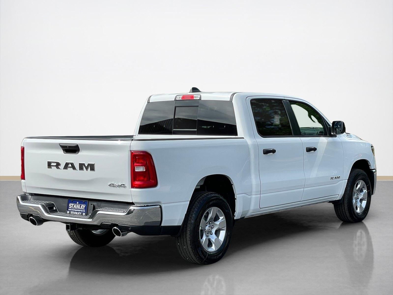 2026 RAM Ram 1500 RAM 1500 TRADESMAN CREW CAB 4X4 5'7' BOX