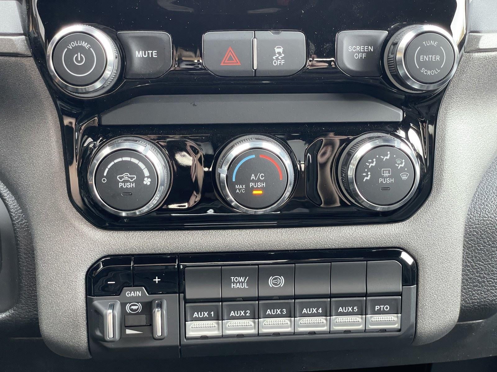 2026 RAM Ram 4500 Chassis Cab RAM 4500 TRADESMAN CHASSIS CREW CAB 4X4 84' CA