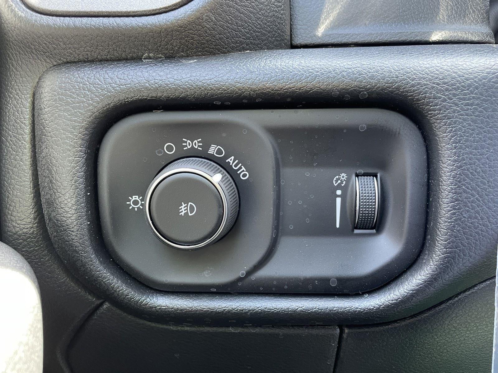 2026 RAM Ram 3500 Chassis Cab RAM 3500 TRADESMAN CREW CAB CHASSIS 4X4 60' CA